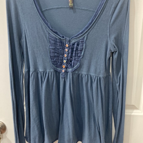 Free People Top - Picture 2 of 9